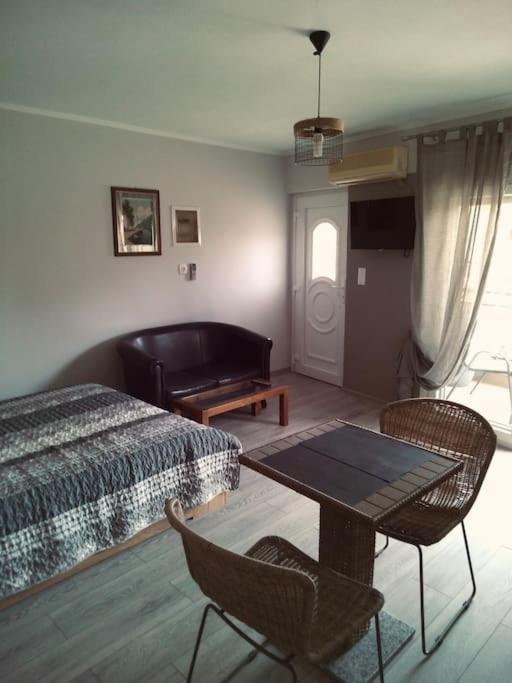 Minimal & Cozy Στουντιο Με Δωρεαν Χωρο Σταθμευσησ Кавала Экстерьер фото